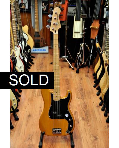 Squier Vintage Mod P Bass Amber